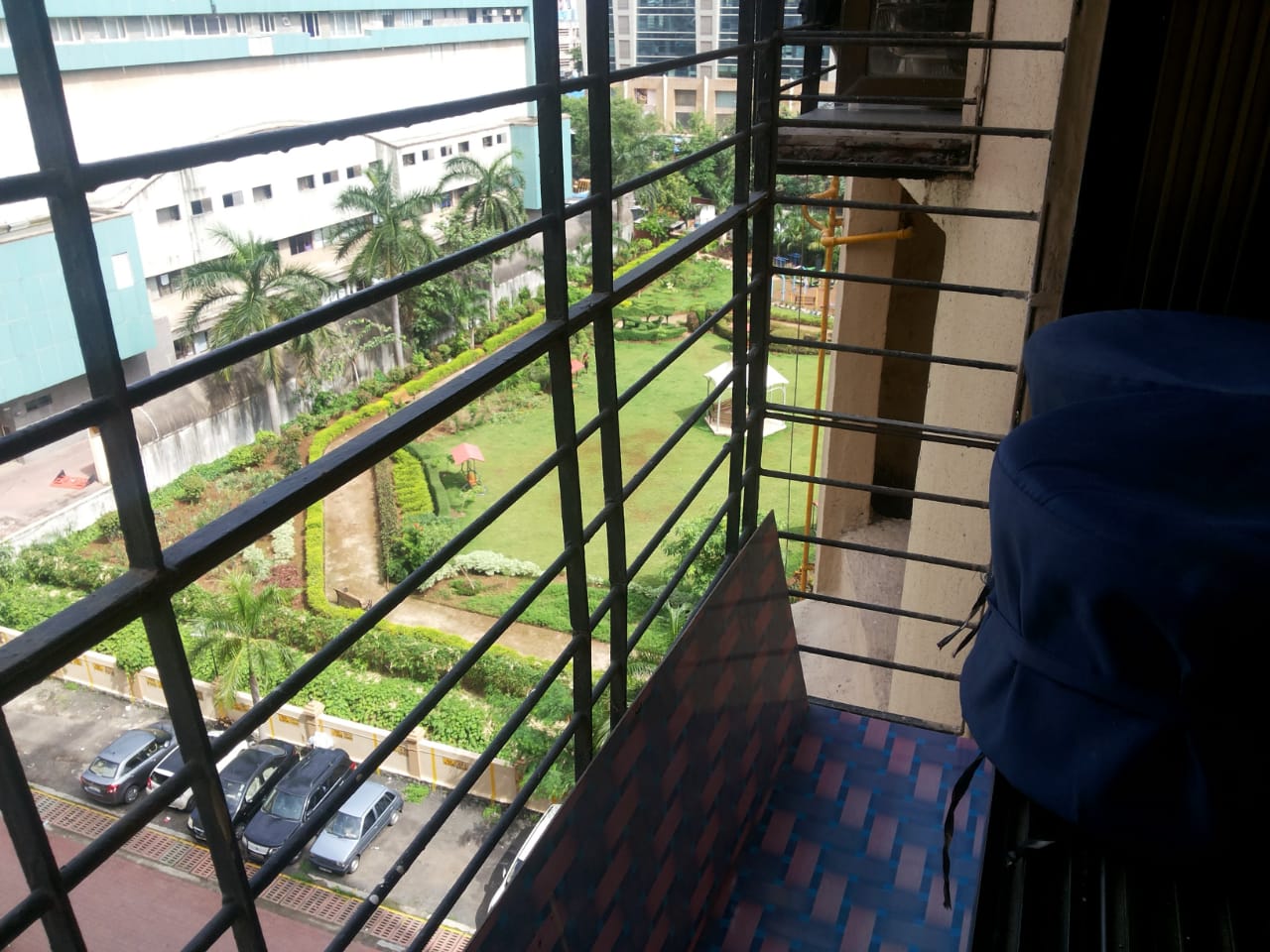 2 BHK Fully Furnished in Royal Classic CHS , Andheri West